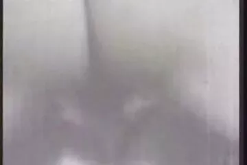 يضرب الشيخ أخته على خدها حتى لا تقسم بعد فيلم سكسي اجنبي مترجم الآن.