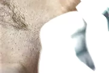 الأخت في الحمام لم تخجل ، فأخذتها في فمها سكس عربي افلام عربية رومانسية وأخذتها في كس.