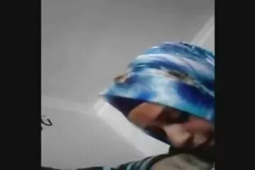 شاهدنا فيلمًا إباحيًا مع أختي غير الشقيقة فلم اجنبي سكسي مترجم ، وتحمسنا ومارسنا الجنس.