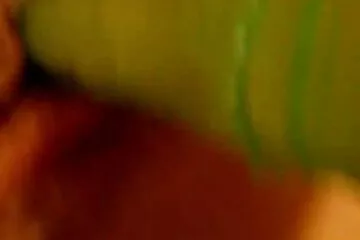 الأب العجوز يمارس الجنس مع ابنته الصغيرة افلام سكسي مترجم في kokoshnik بقوة كافية