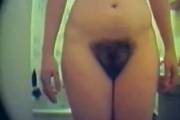 كان على النصف أن يمص قضيب أخيه حتى لا يخبر فلام سكسي مترجم عربي أنها كانت تمارس العادة السرية.