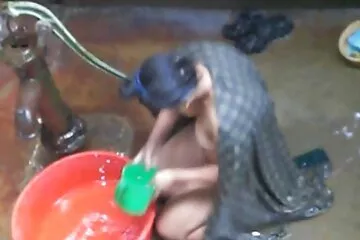 سرعان ما ضاجعت زوجة أبي افلام اجنبي سكسي مترجم بينما خرج أبي لمدة نصف ساعة.