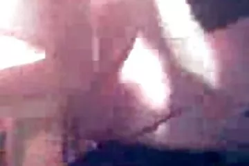 ابنة روسية في حالة سكر تمتص والدها يمارس الجنس افلام سكسي عرابي معه