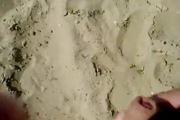 صنعت الأخت مقلاعًا لأخيها بجانب والدتها افلام سكسي عرابي النائمة