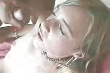 تبنت ابنة الملاعين مع سكسي افلام عربية ديك أسود كبير بينما تقف doggystyle