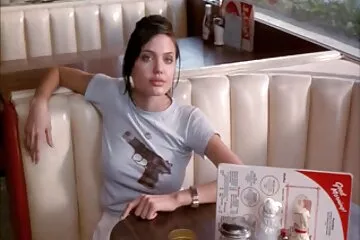 الأب المنحرف لديه ابنة تبلغ من العمر 18 عامًا افلام سكسي مترجم عربي مصابة بالسرطان ، ويسجل سفاح القربى في المنزل