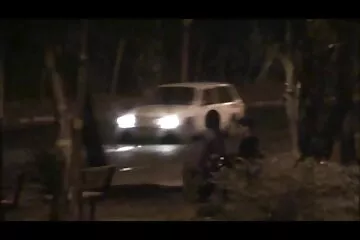 رأيت افلام عربية سكسي مؤخرة عمتي - لم أستطع المقاومة وأضع قضيبي في كس في المطبخ.